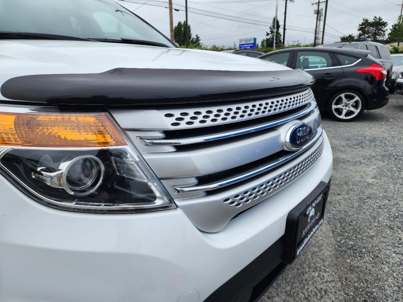 Ford Explorer 4WD 4dr XLT 2014