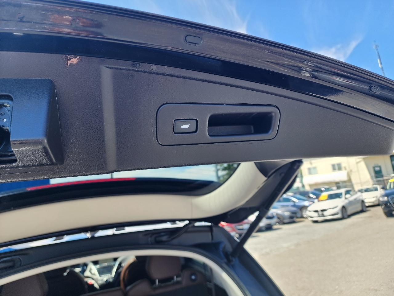 Acura MDX SH-AWD w/Technology Pkg 2017