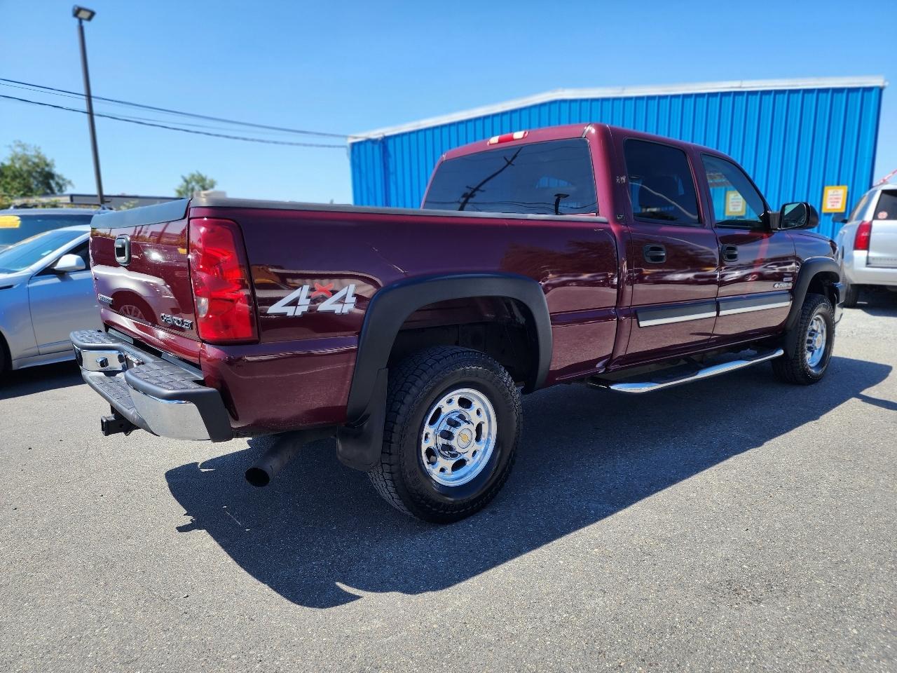 Chevrolet Silverado 2500HD Crew Cab 153" WB 4WD 2003