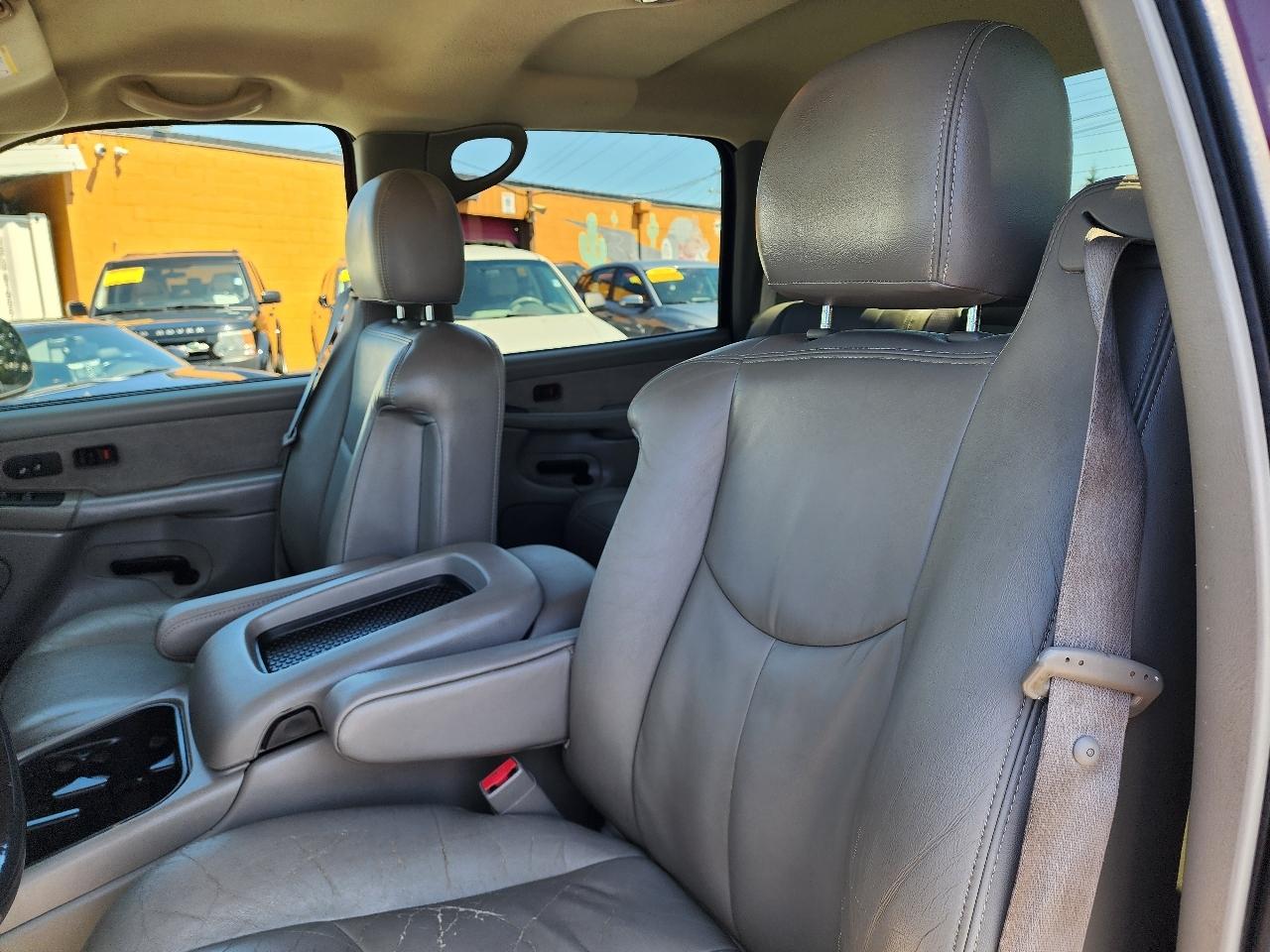 Chevrolet Silverado 2500HD Crew Cab 153" WB 4WD 2003
