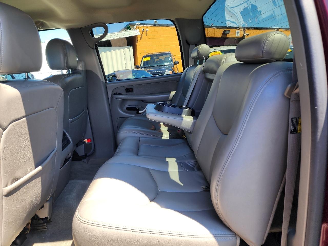 Chevrolet Silverado 2500HD Crew Cab 153" WB 4WD 2003