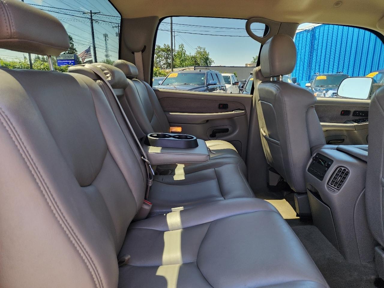 Chevrolet Silverado 2500HD Crew Cab 153" WB 4WD 2003