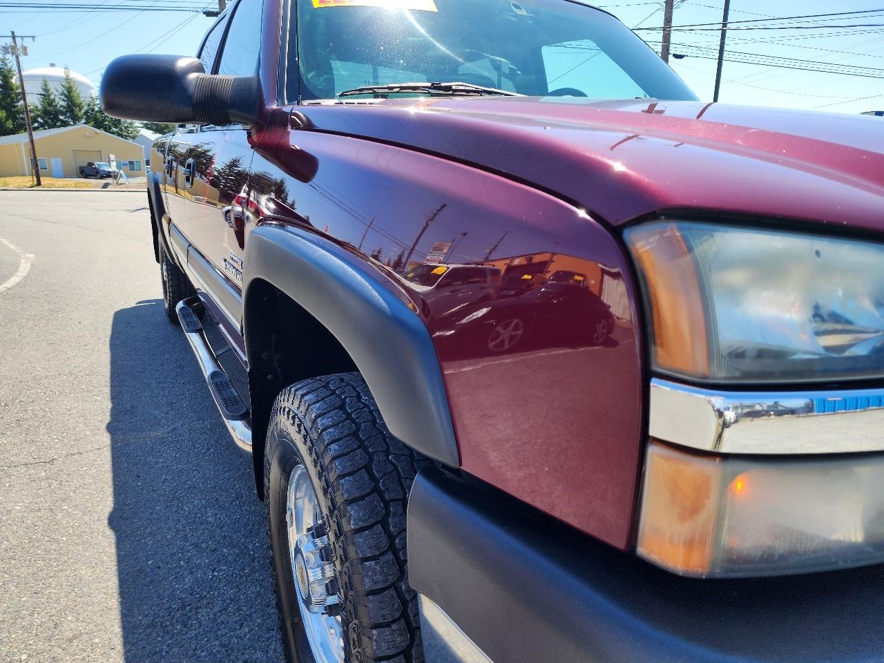 Chevrolet Silverado 2500HD Crew Cab 153" WB 4WD 2003