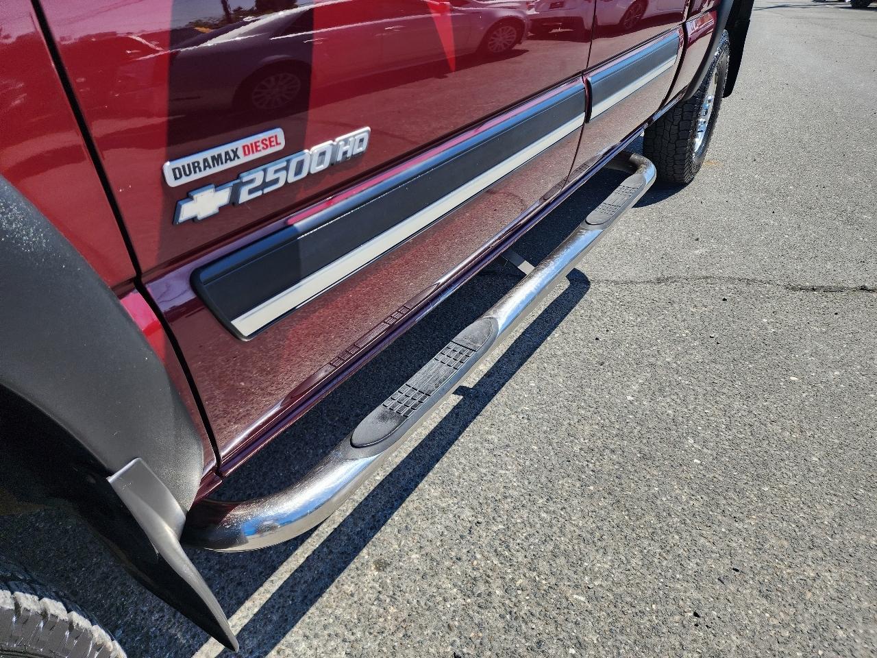 Chevrolet Silverado 2500HD Crew Cab 153" WB 4WD 2003