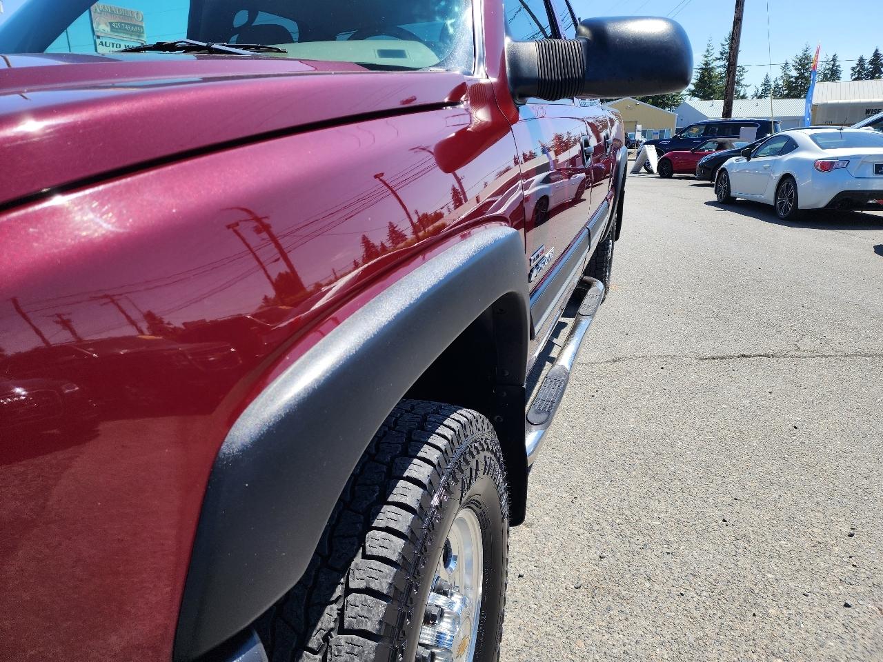 Chevrolet Silverado 2500HD Crew Cab 153" WB 4WD 2003