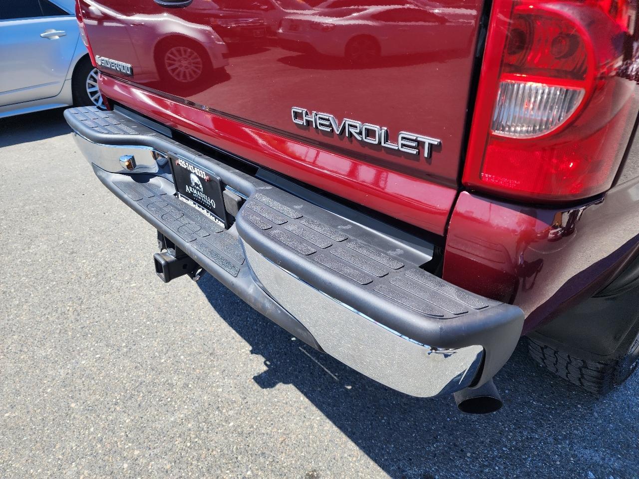Chevrolet Silverado 2500HD Crew Cab 153" WB 4WD 2003