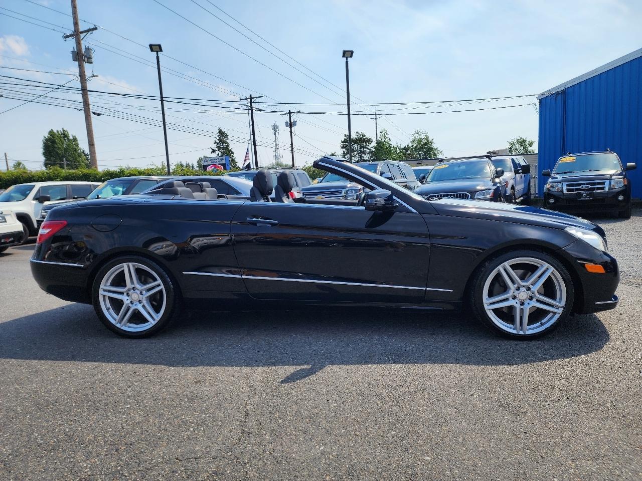 Mercedes-Benz E-Class 2dr Cabriolet E 350 RWD 2011