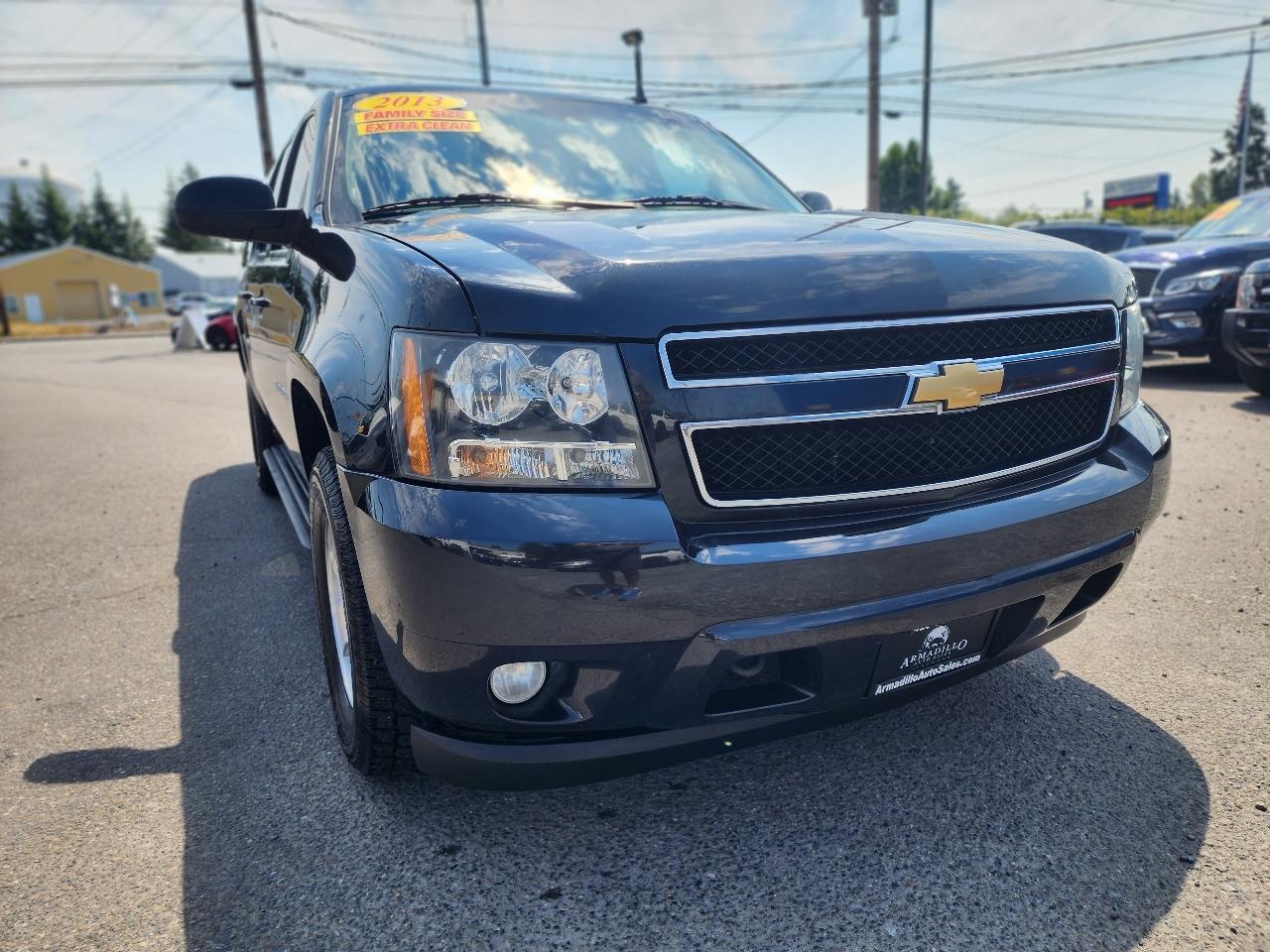 Chevrolet Suburban LT 1500 4WD 2013