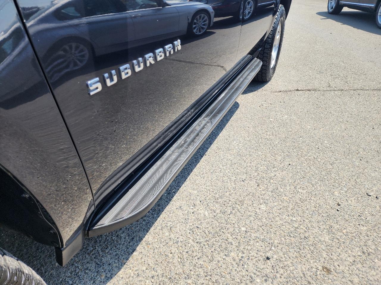 Chevrolet Suburban LT 1500 4WD 2013