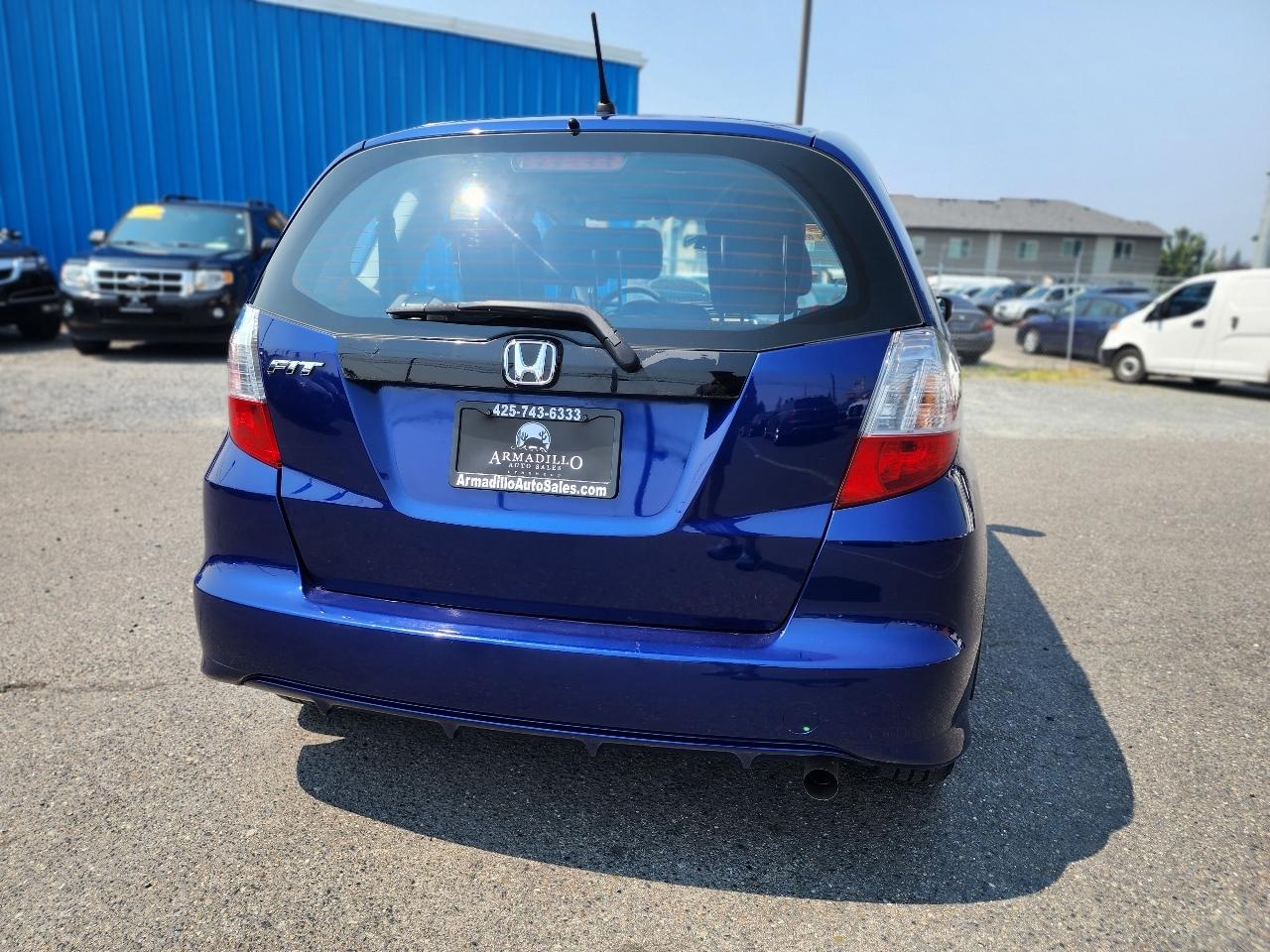 Honda Fit 5dr HB Man 2011