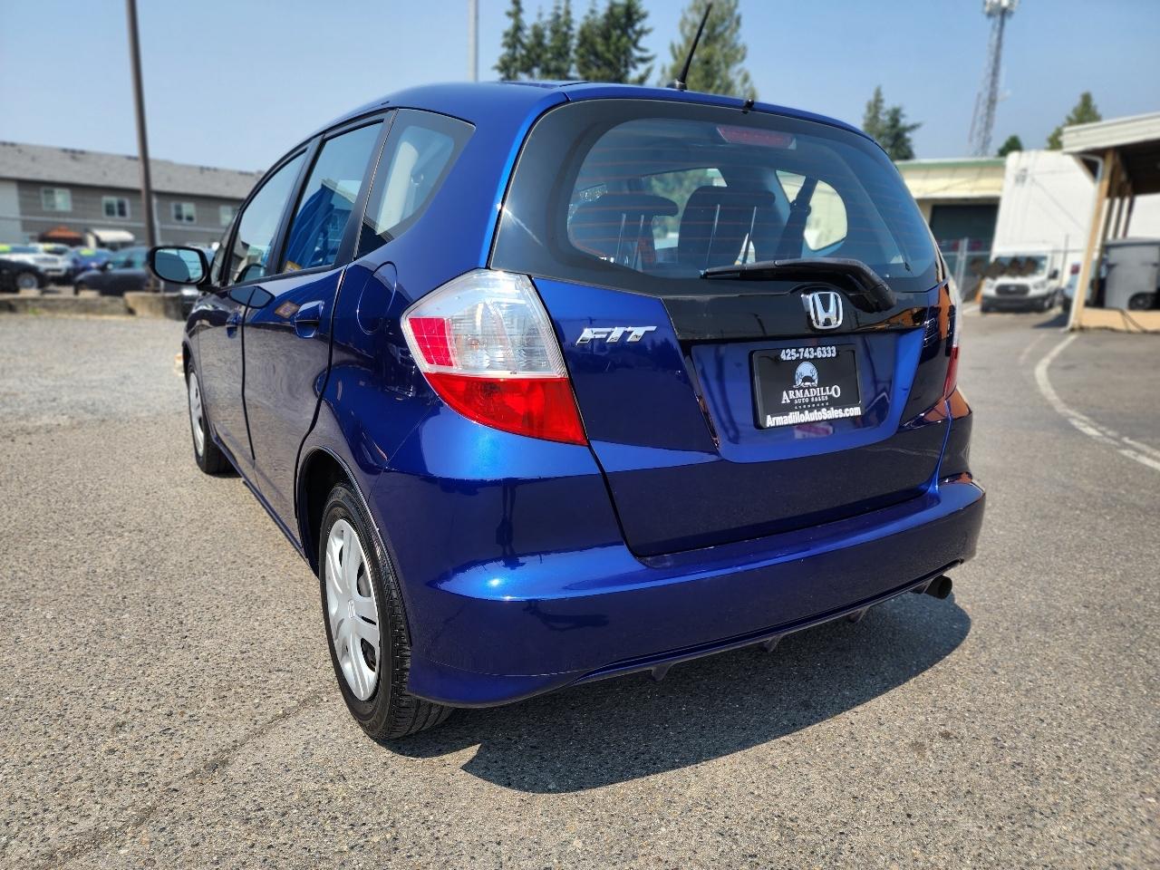Honda Fit 5dr HB Man 2011