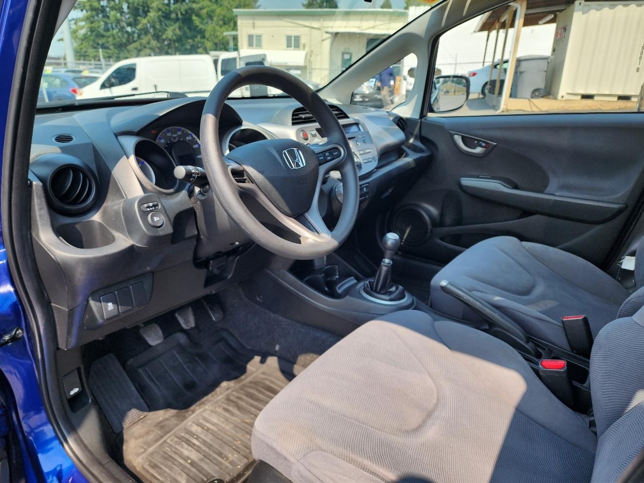 Honda Fit 5dr HB Man 2011
