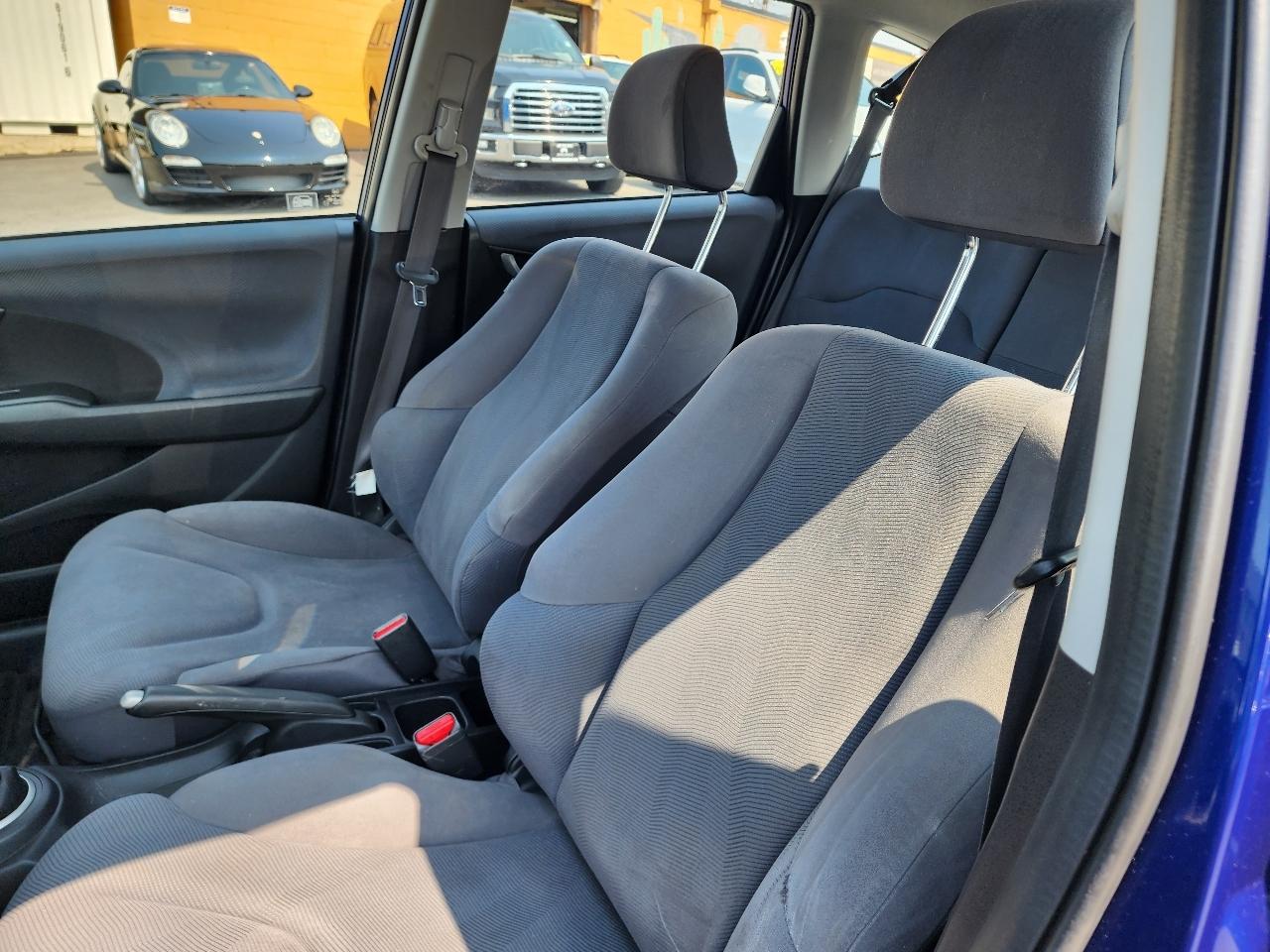 Honda Fit 5dr HB Man 2011