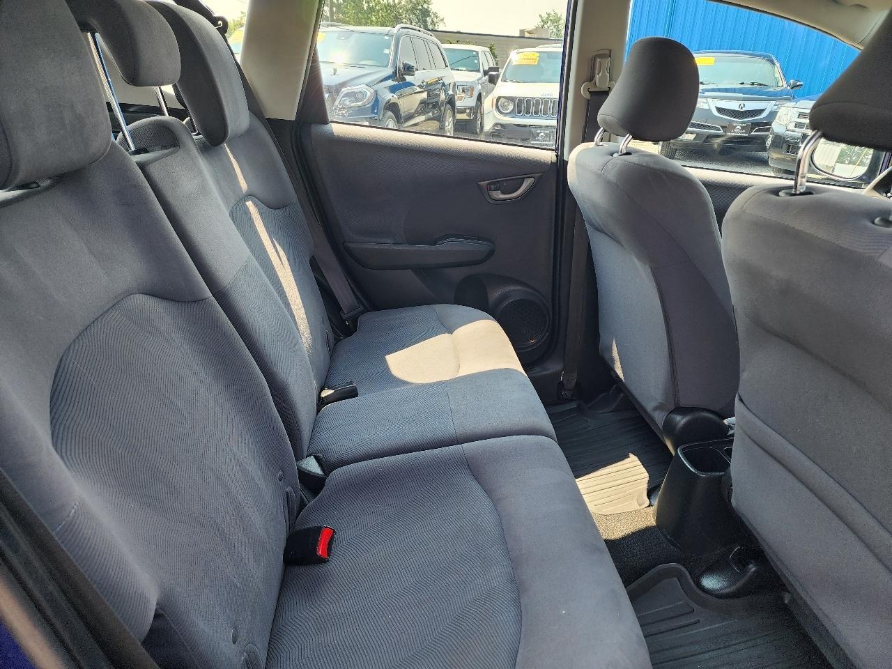 Honda Fit 5dr HB Man 2011