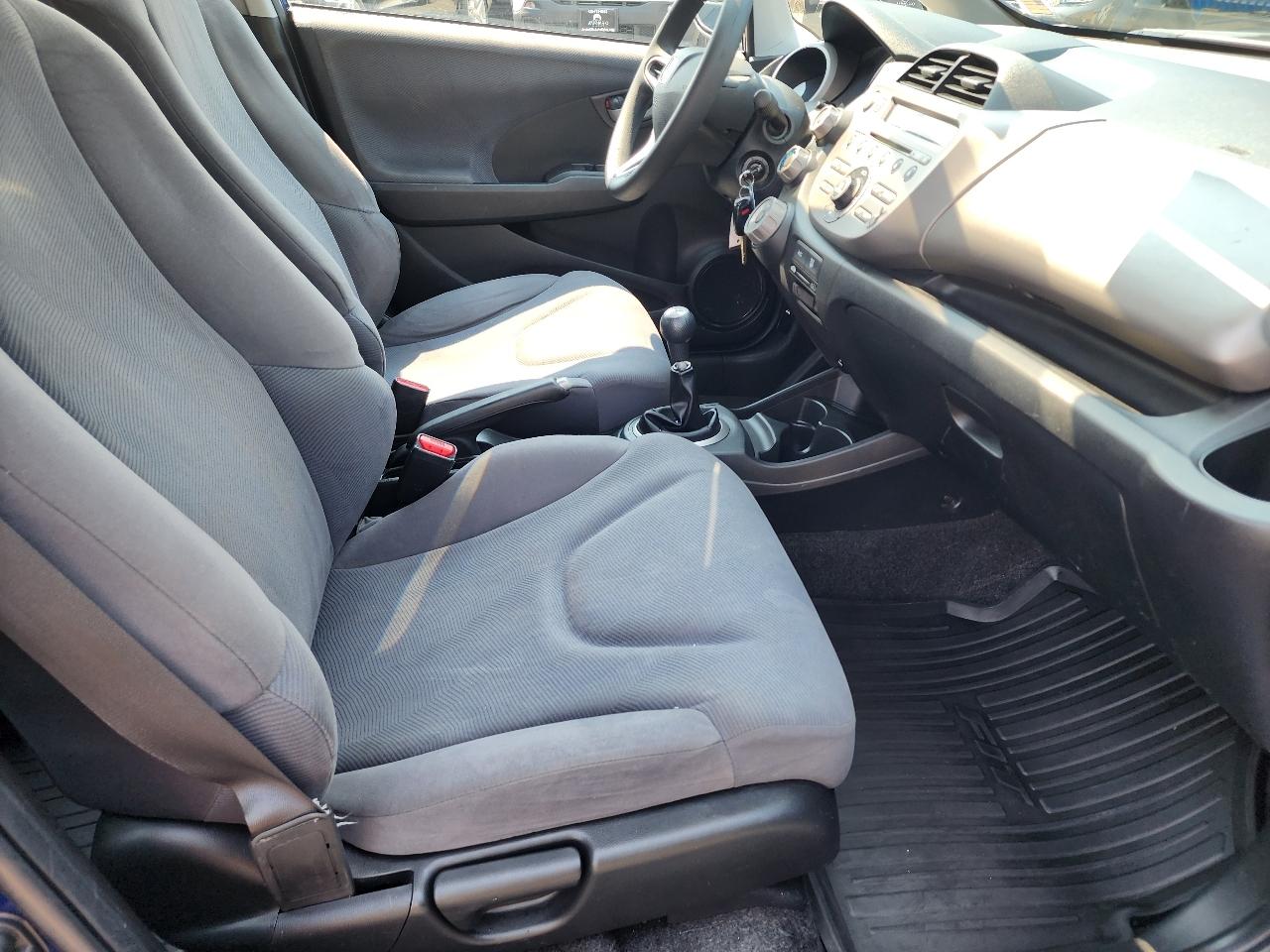 Honda Fit 5dr HB Man 2011