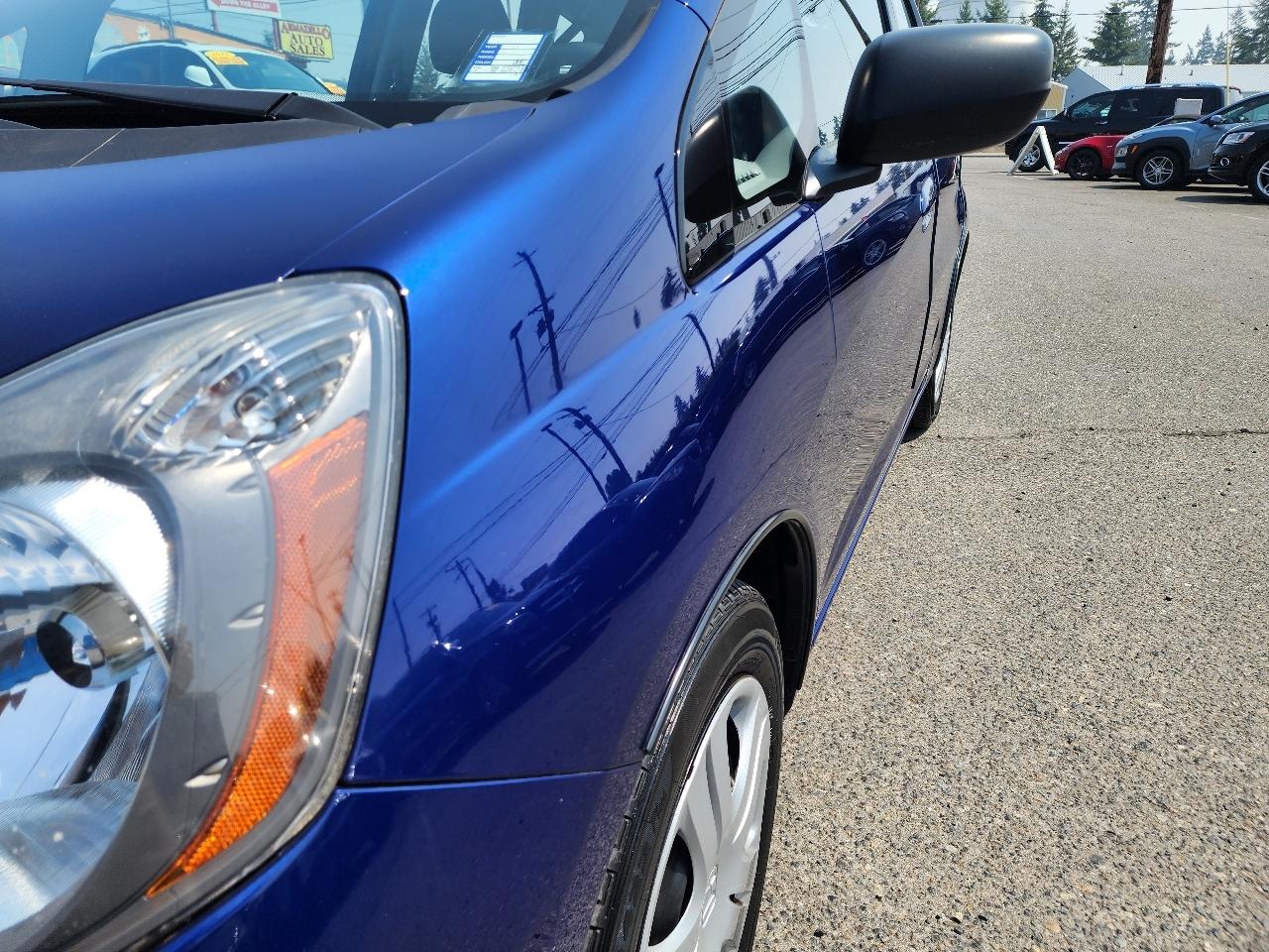 Honda Fit 5dr HB Man 2011