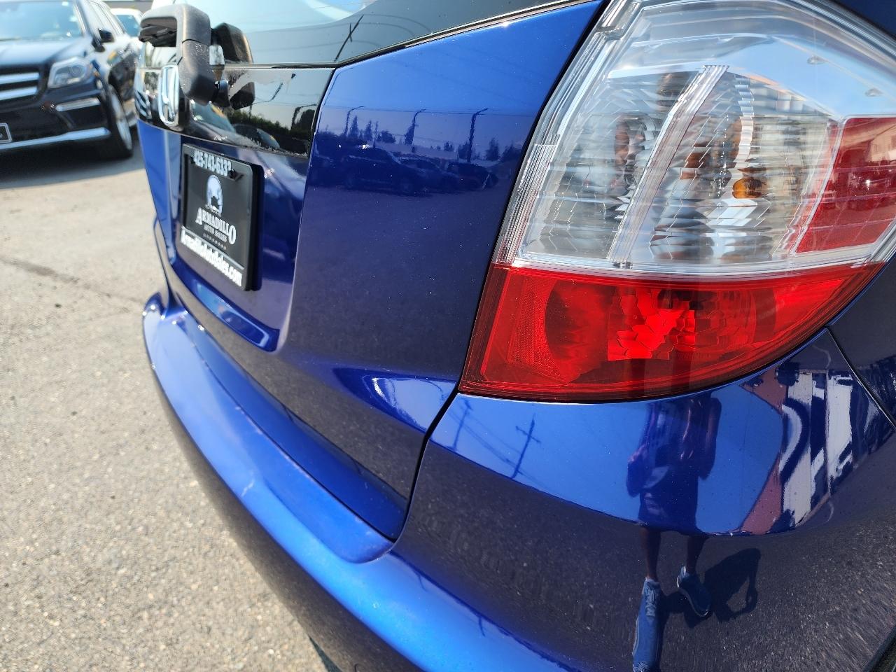 Honda Fit 5dr HB Man 2011