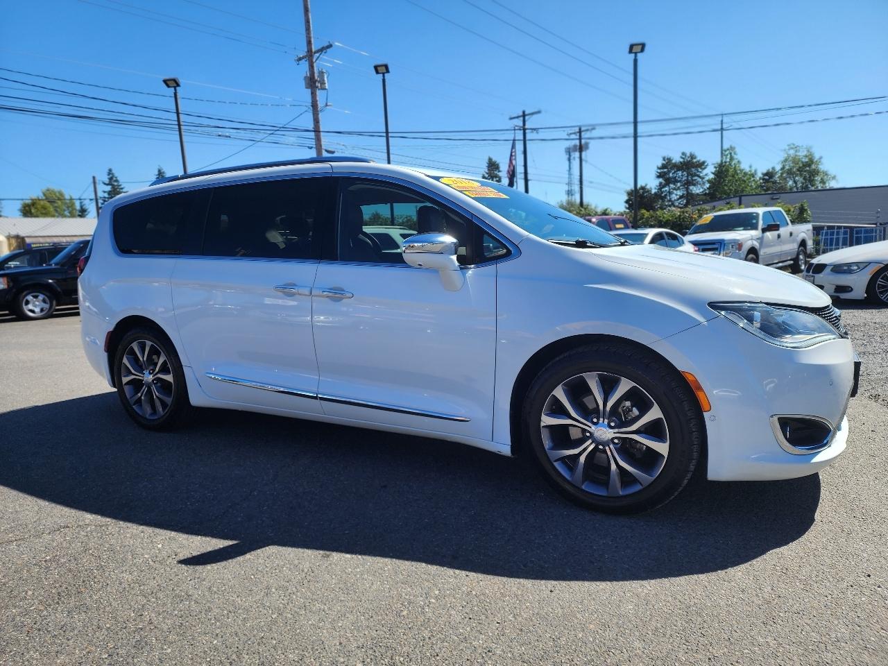 Chrysler Pacifica Limited 2018