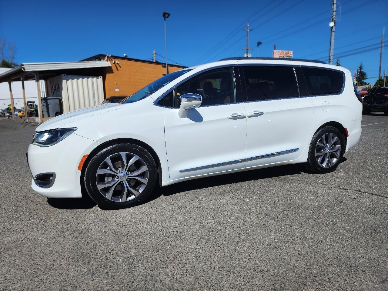 Chrysler Pacifica Limited 2018