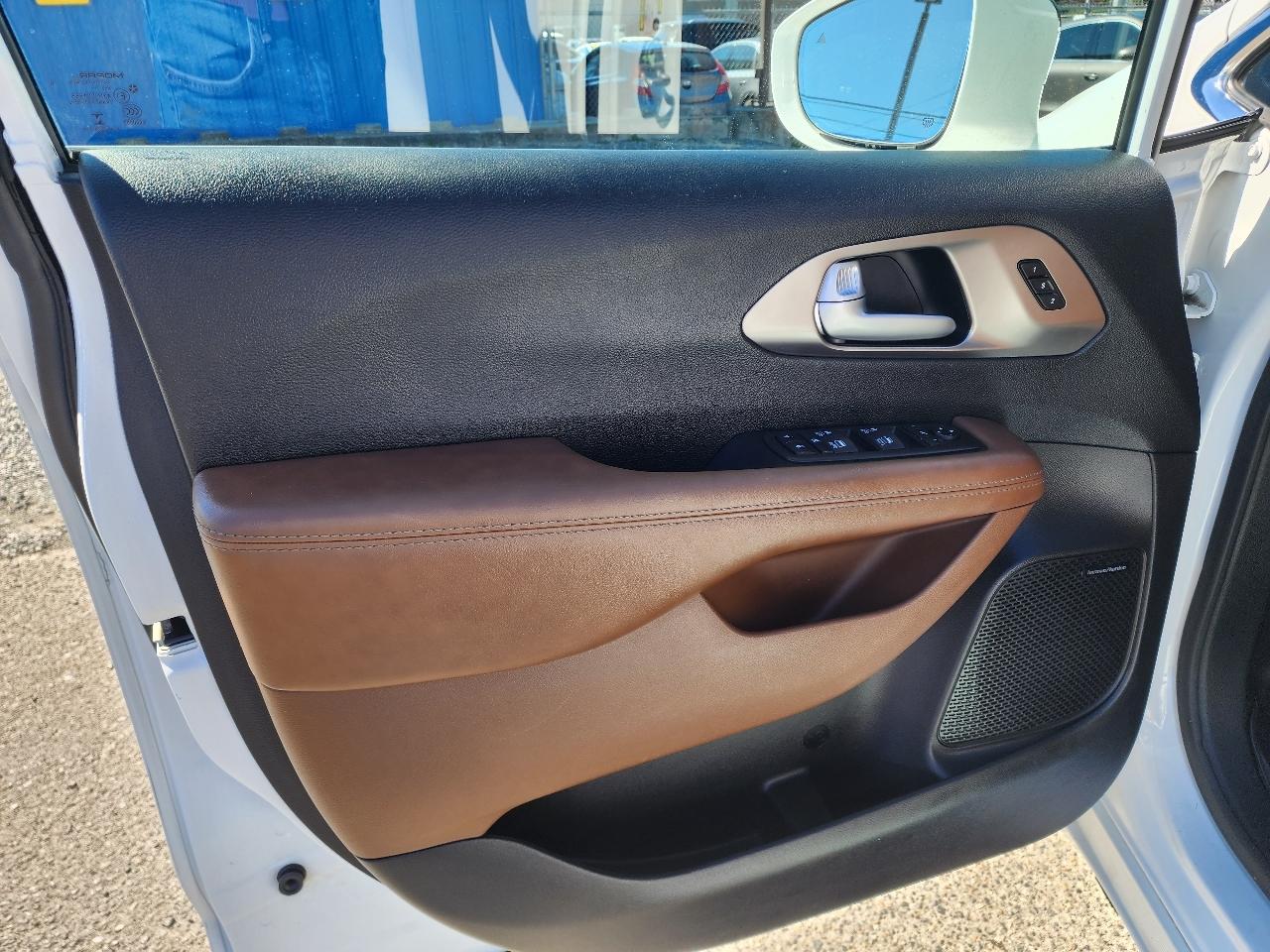 Chrysler Pacifica Limited 2018