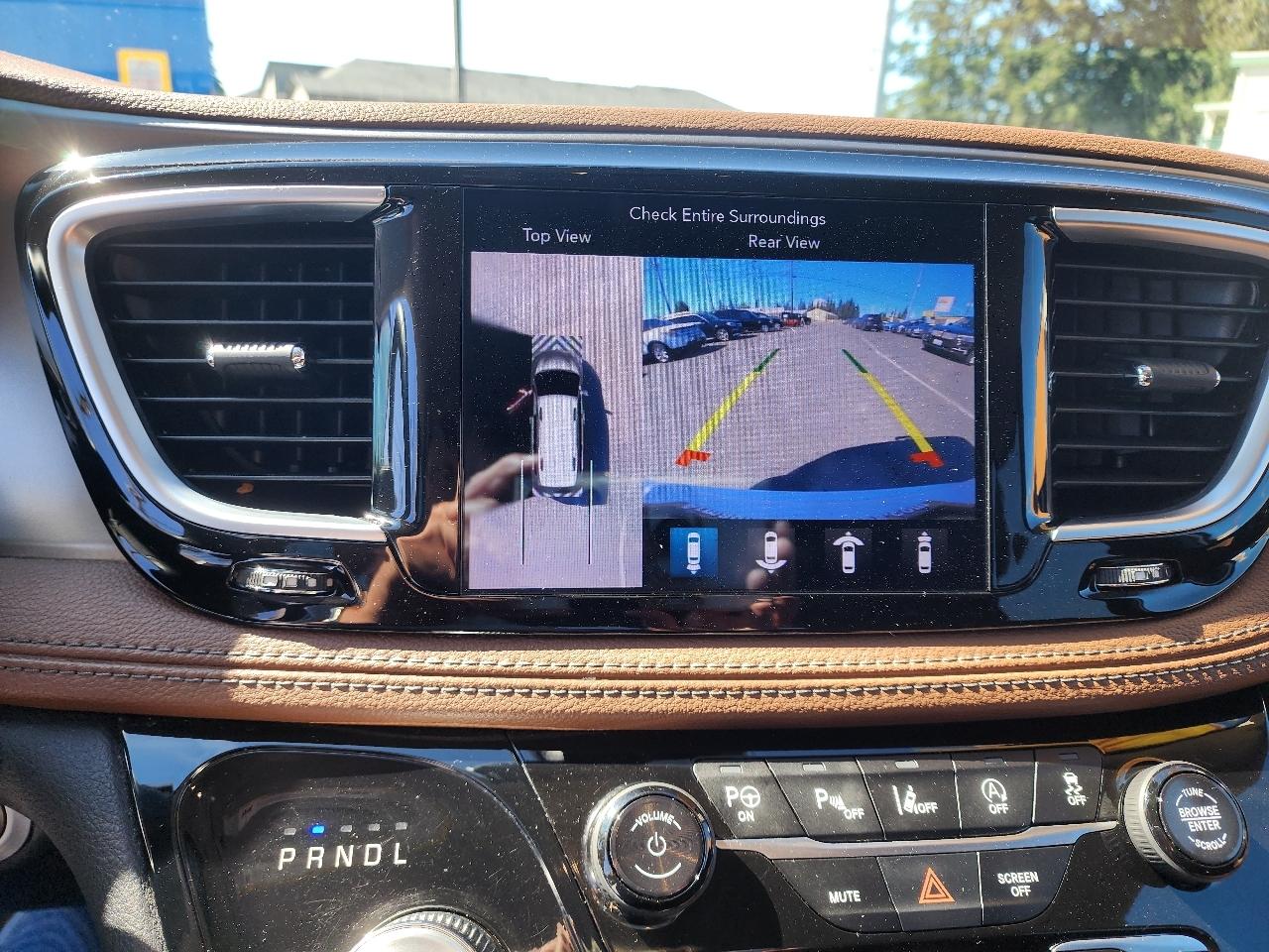 Chrysler Pacifica Limited 2018