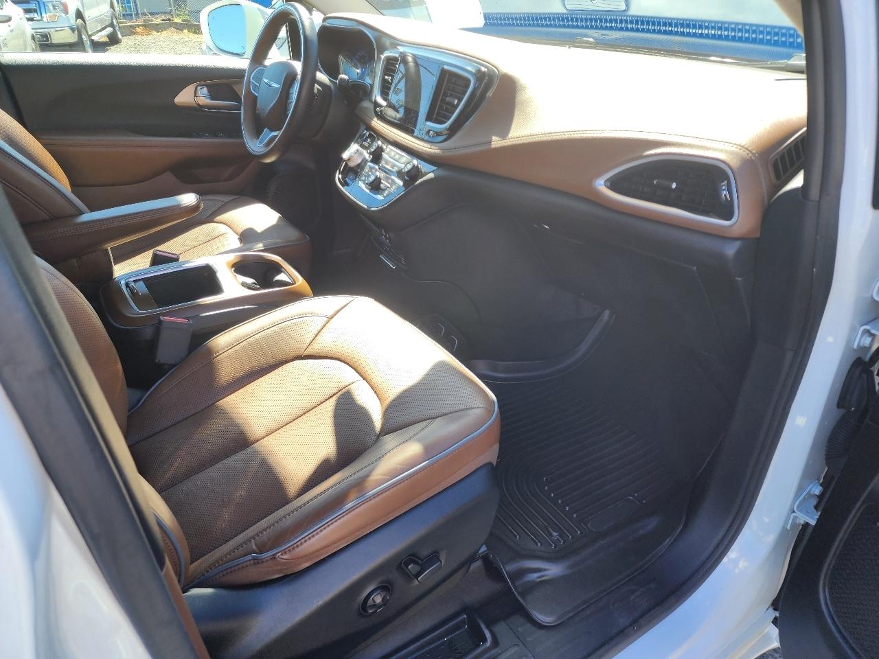 Chrysler Pacifica Limited 2018