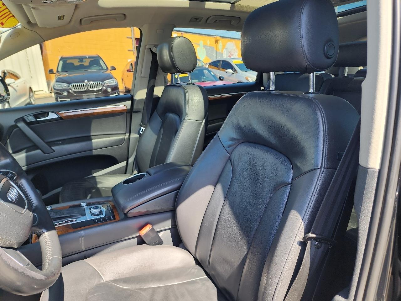 Audi Q7  2015
