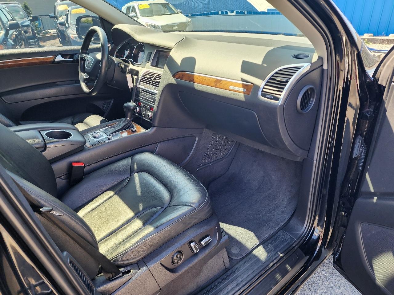 Audi Q7  2015