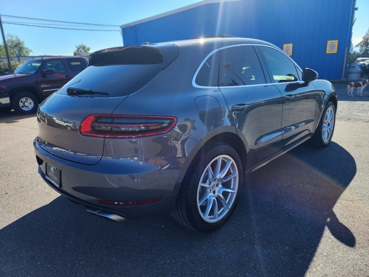 Porsche Macan AWD 4dr Turbo 2015