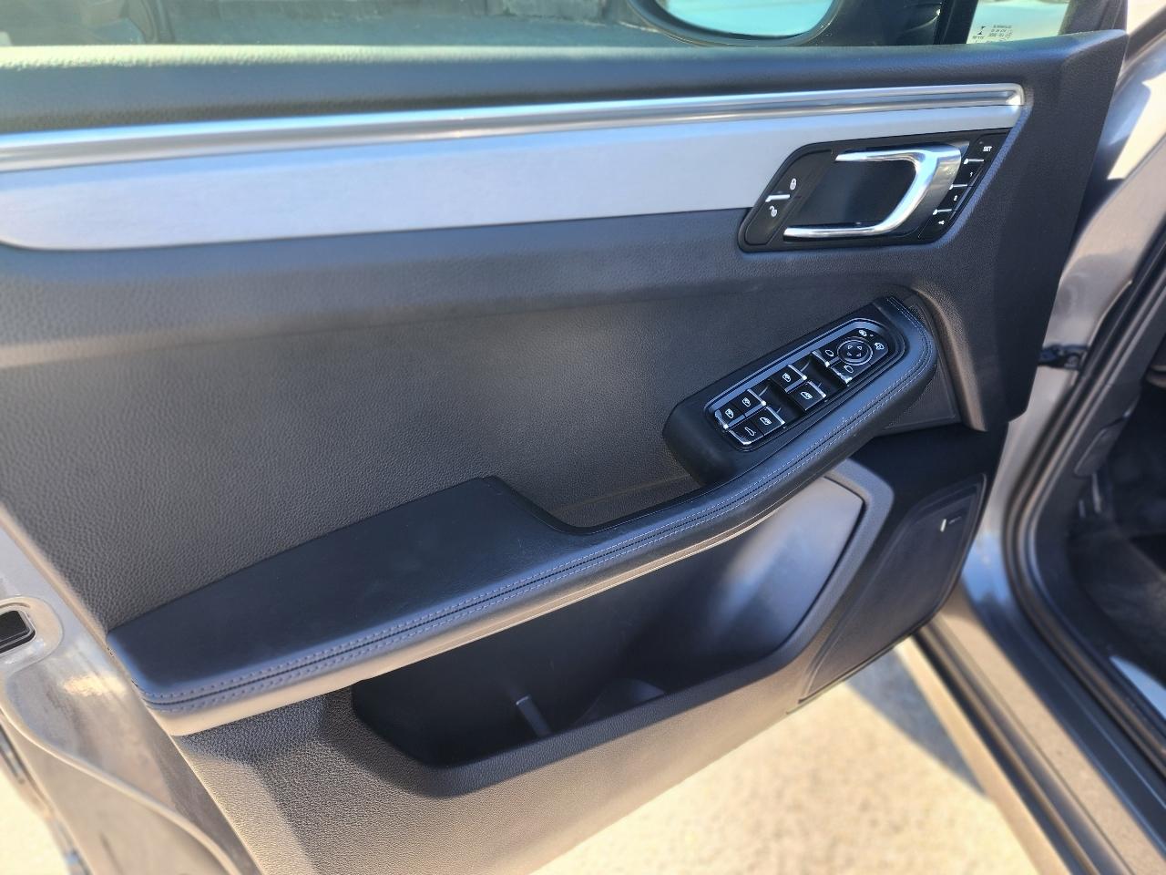 Porsche Macan AWD 4dr Turbo 2015