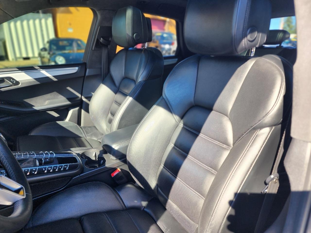 Porsche Macan AWD 4dr Turbo 2015