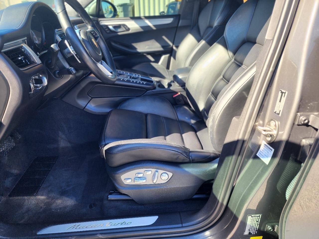 Porsche Macan AWD 4dr Turbo 2015