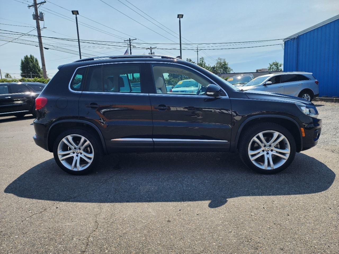 Volkswagen Tiguan 4WD 4dr Auto SEL w/Premium Nav & Dynaudio 2012