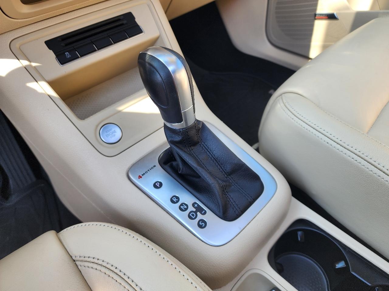 Volkswagen Tiguan 4WD 4dr Auto SEL w/Premium Nav & Dynaudio 2012