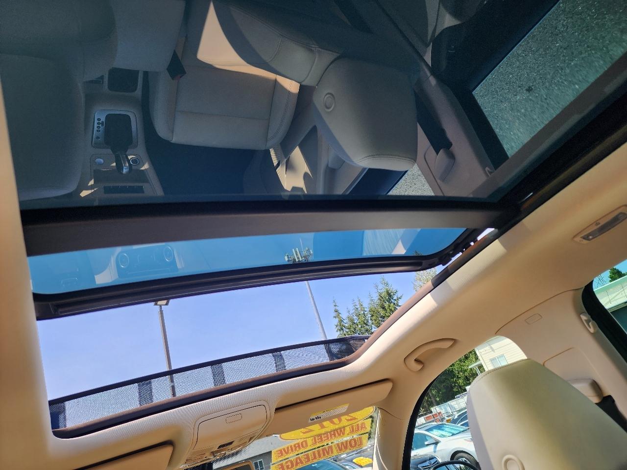 Volkswagen Tiguan 4WD 4dr Auto SEL w/Premium Nav & Dynaudio 2012