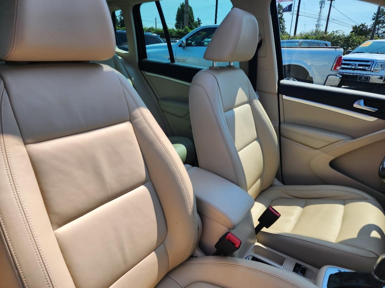 Volkswagen Tiguan 4WD 4dr Auto SEL w/Premium Nav & Dynaudio 2012