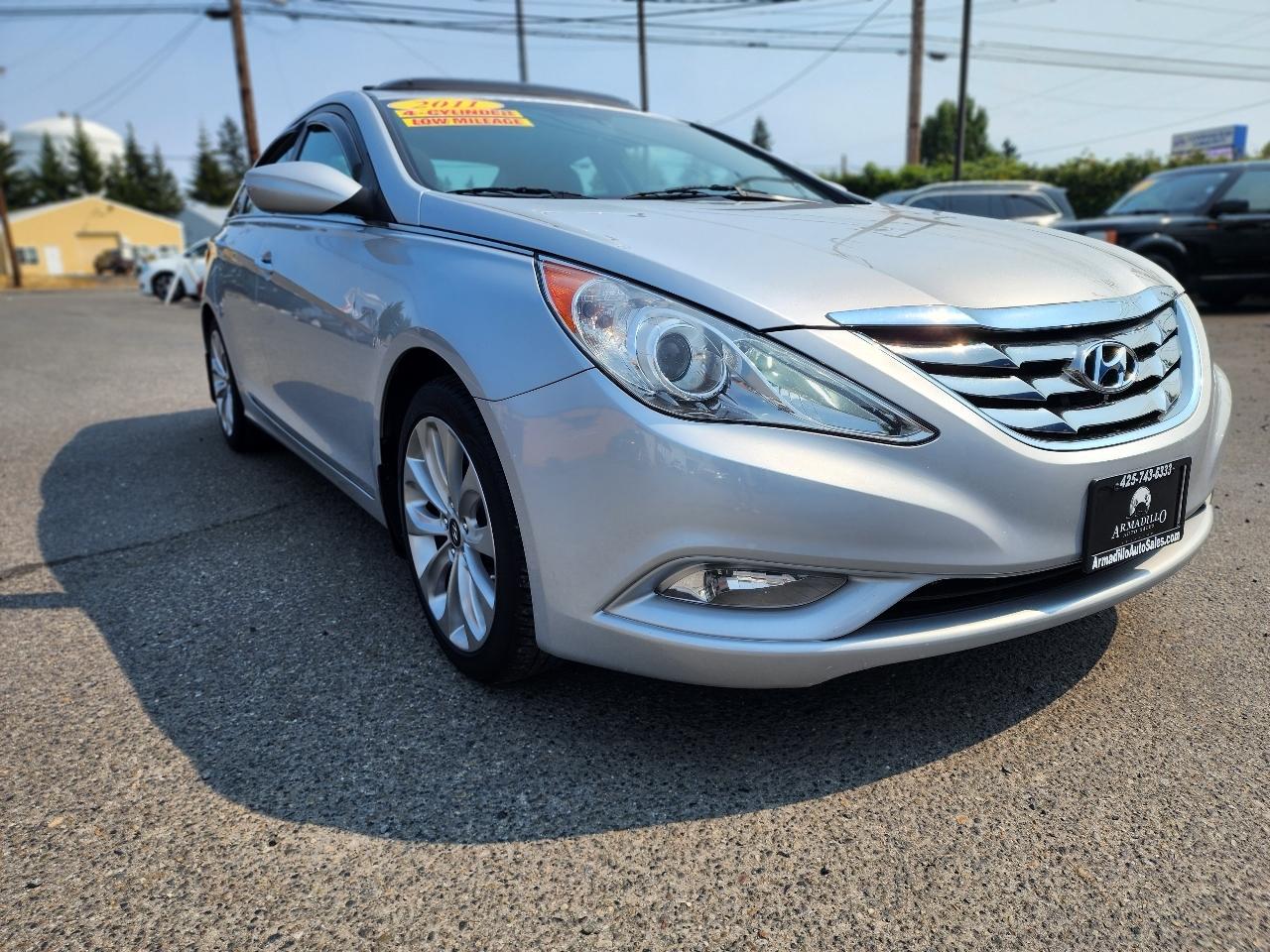 Hyundai Sonata 4dr Sdn 2.4L Auto SE 2011