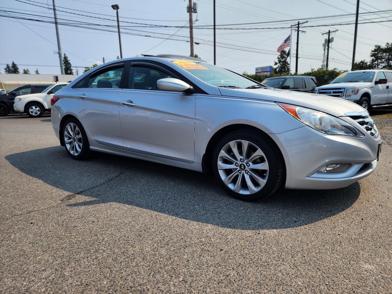 Hyundai Sonata 4dr Sdn 2.4L Auto SE 2011