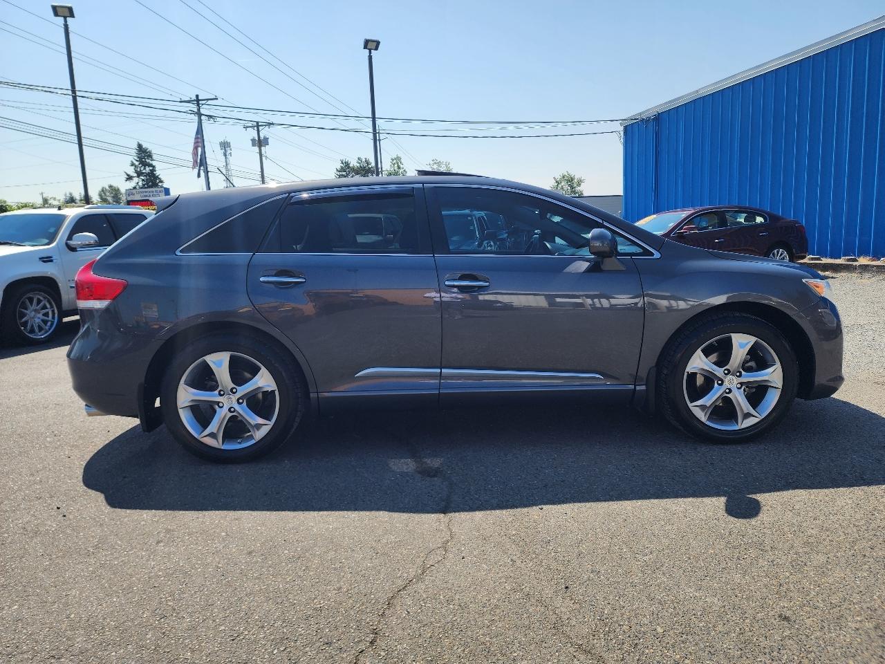 Toyota Venza  2010