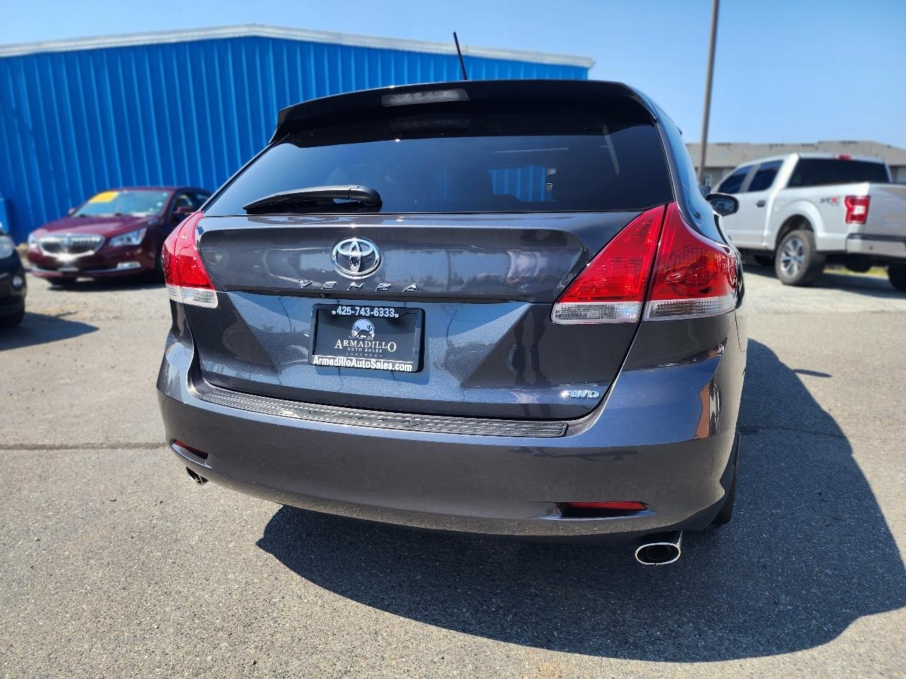 Toyota Venza  2010