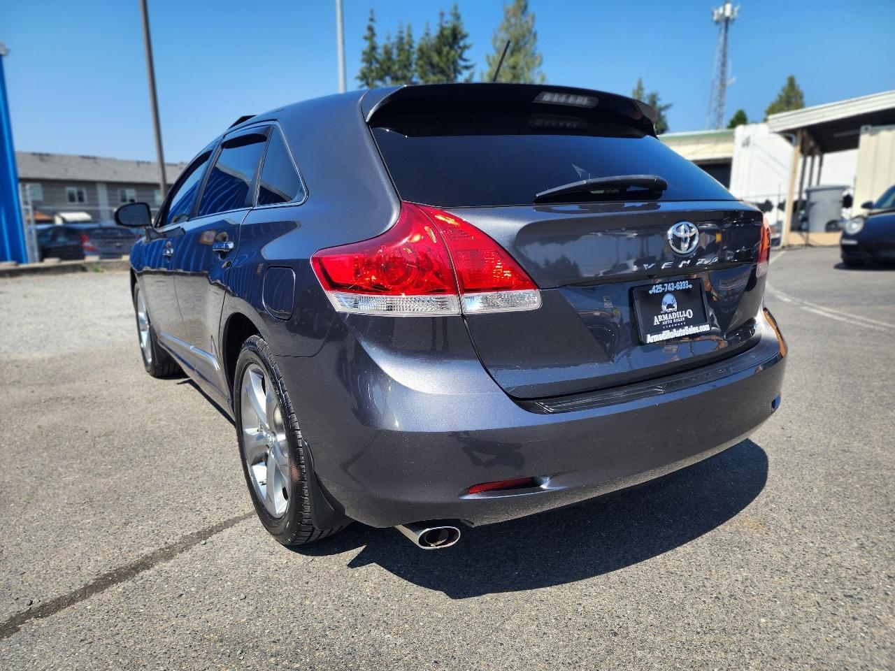 Toyota Venza  2010