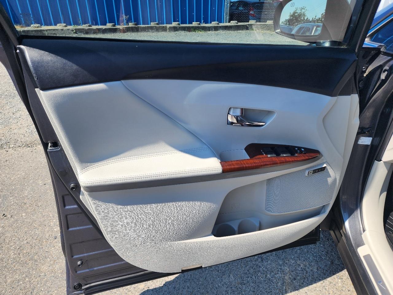 Toyota Venza  2010