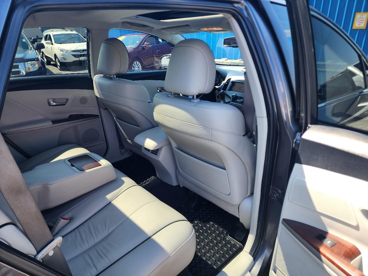 Toyota Venza  2010