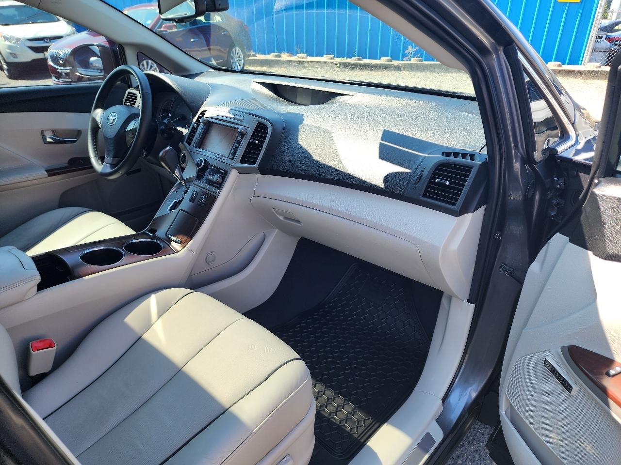 Toyota Venza  2010