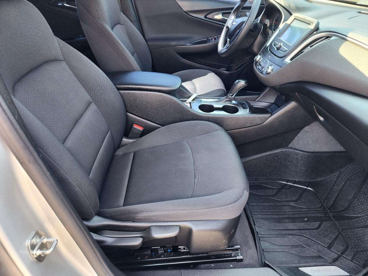 Chevrolet Malibu LS 2018