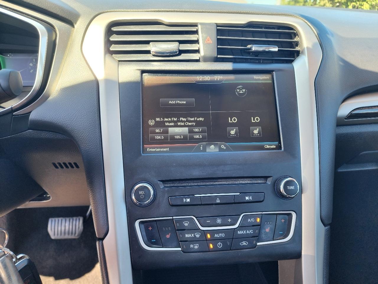 Ford Fusion SE 2016