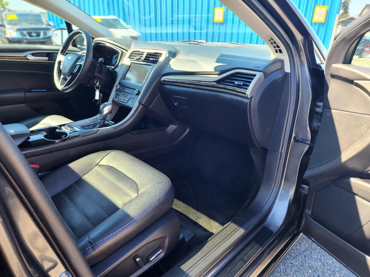 Ford Fusion SE 2016