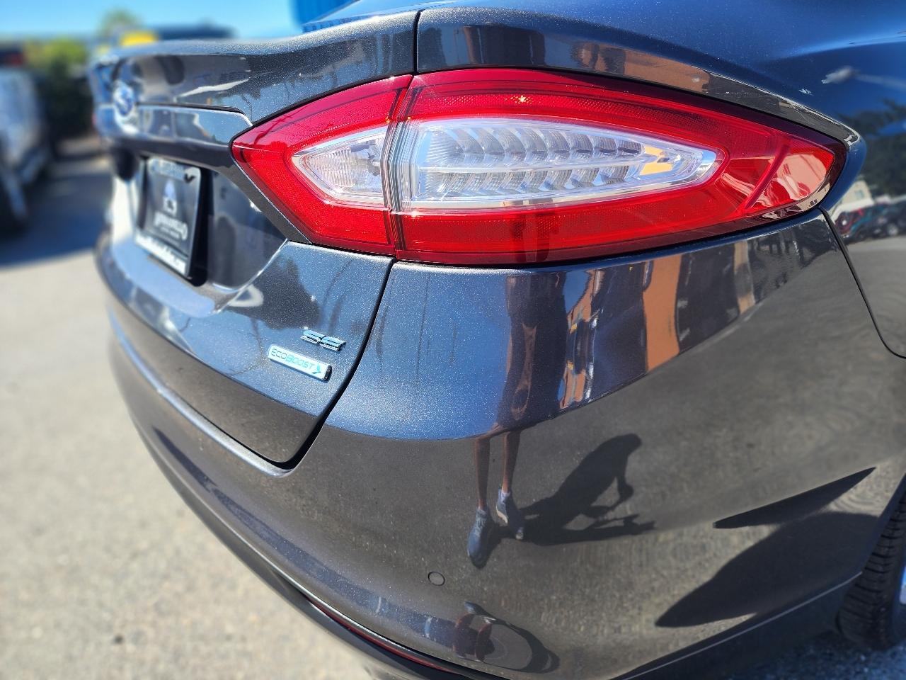Ford Fusion SE 2016