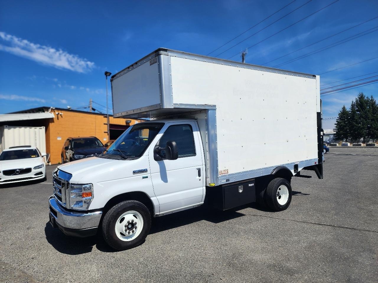 Ford E-Series Cutaway E-350 SRW 138" WB 2018
