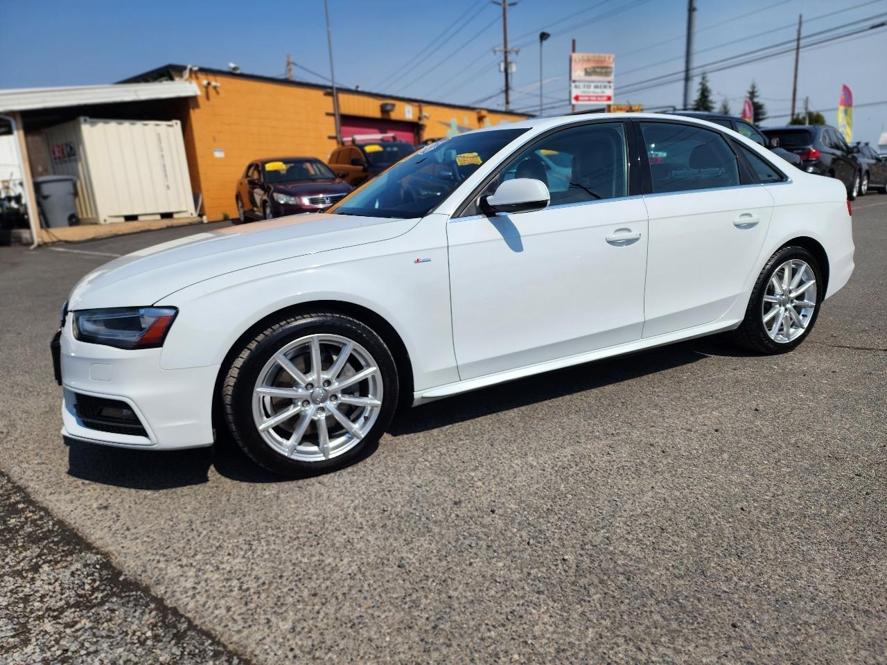 Audi A4 4dr Sdn Auto quattro 2.0T Premium Plus 2014